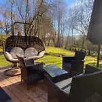 Luksusowy namiot Tiny Chotevice 2 Kottwitz