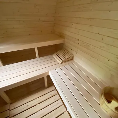 Luxusní stan Tiny Chotěvice 2 *
