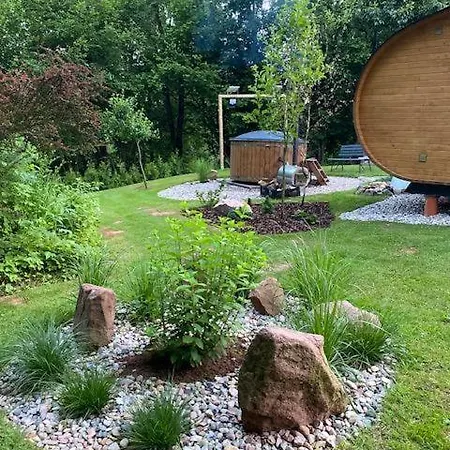 Campo de lujo Tiny Chotevice 2 *