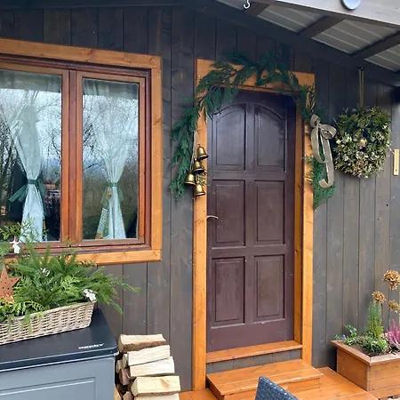 Campo de lujo Tiny Chotevice 2 Kottwitz