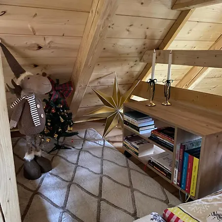 Tiny Chotevice 2 Campo de lujo