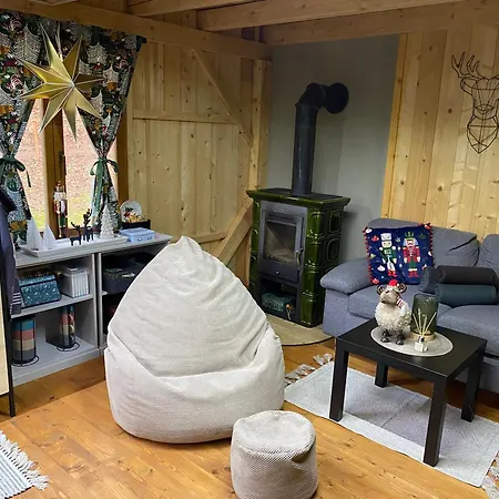 Campo de lujo Tiny Chotevice 2 *